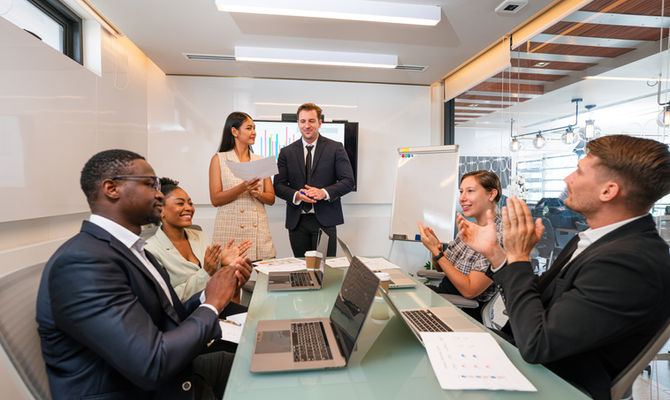 business-people-having-meeting-and-brainstorming-d-2024-07-09-00-51-54-utc.jpg