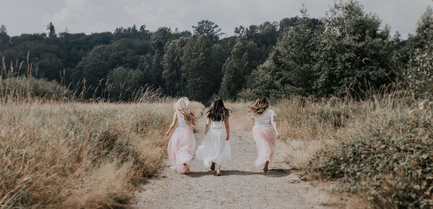 luontokuva-kaverit-kesä-heinäpelto