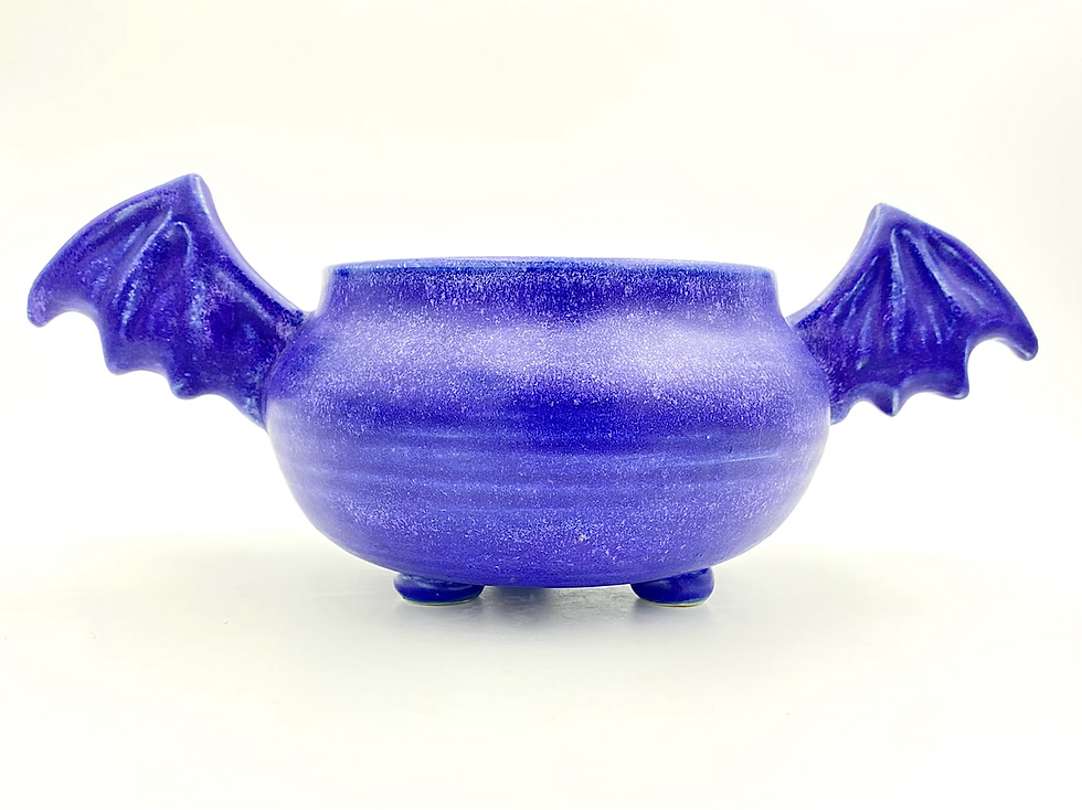 Thumbnail: Purple bat cauldron candle