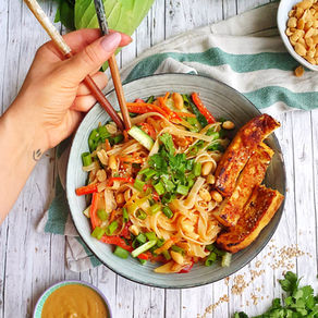 Asiatische Nudelpfanne mit Tofustreifen 🌱🌱