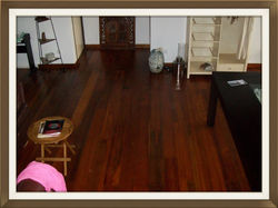 Pose de parquet chez un particulier.