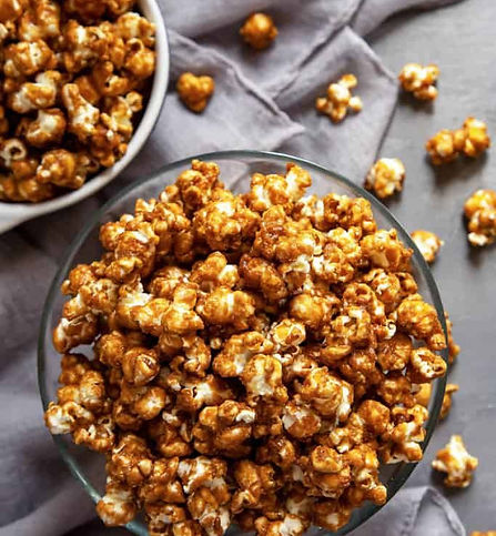 Easy Homemade Caramel Corn {VIDEO}.jpeg