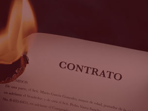 Imagem de um contrato com a palavra "contrato"