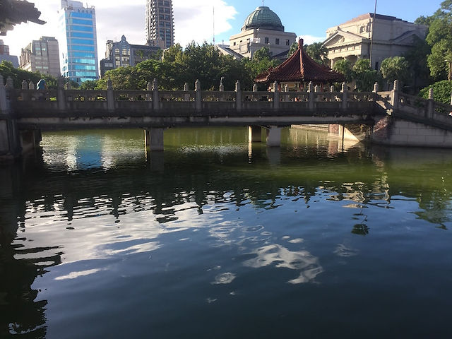 Pagoda Walkway at 228 Park