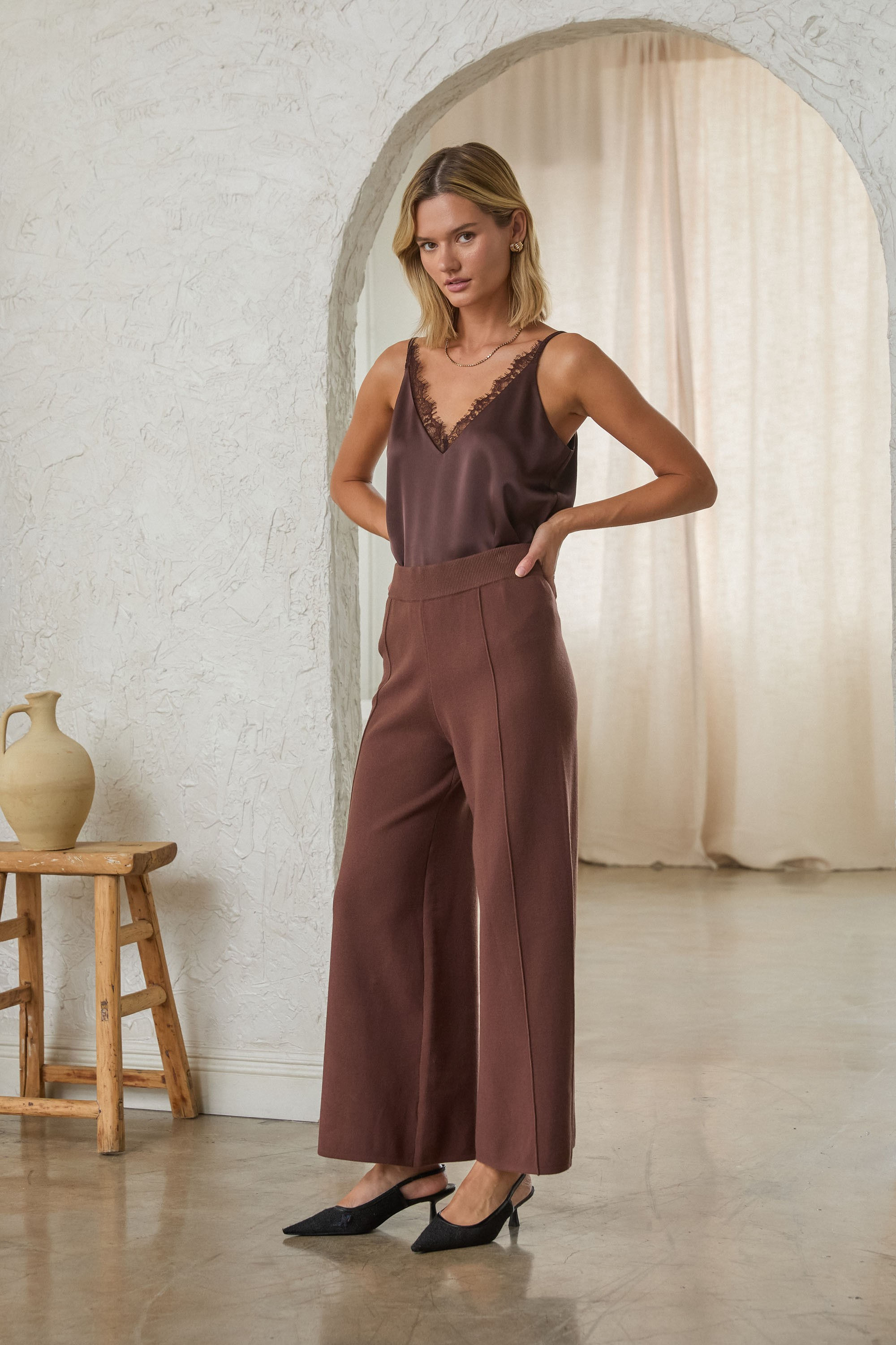 BLUSA ENCAJE CAFE