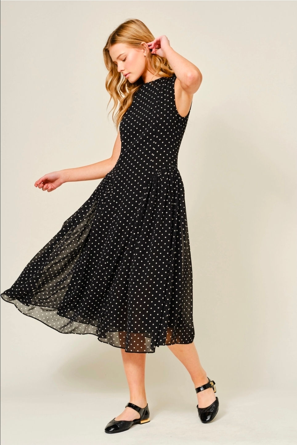 VESTIDO NEGRO POLKA DOT