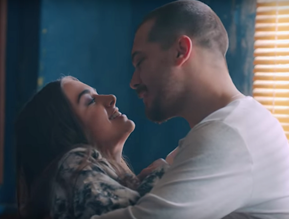 Icerde episode guide-- Sarp hugs Melek