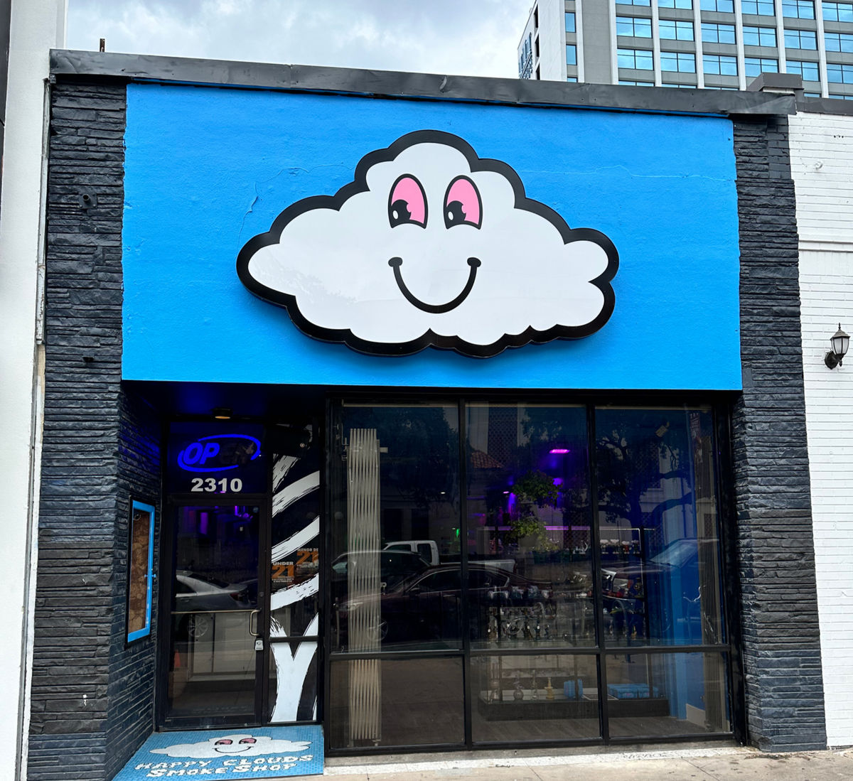 Happy Clouds Smoke Shop