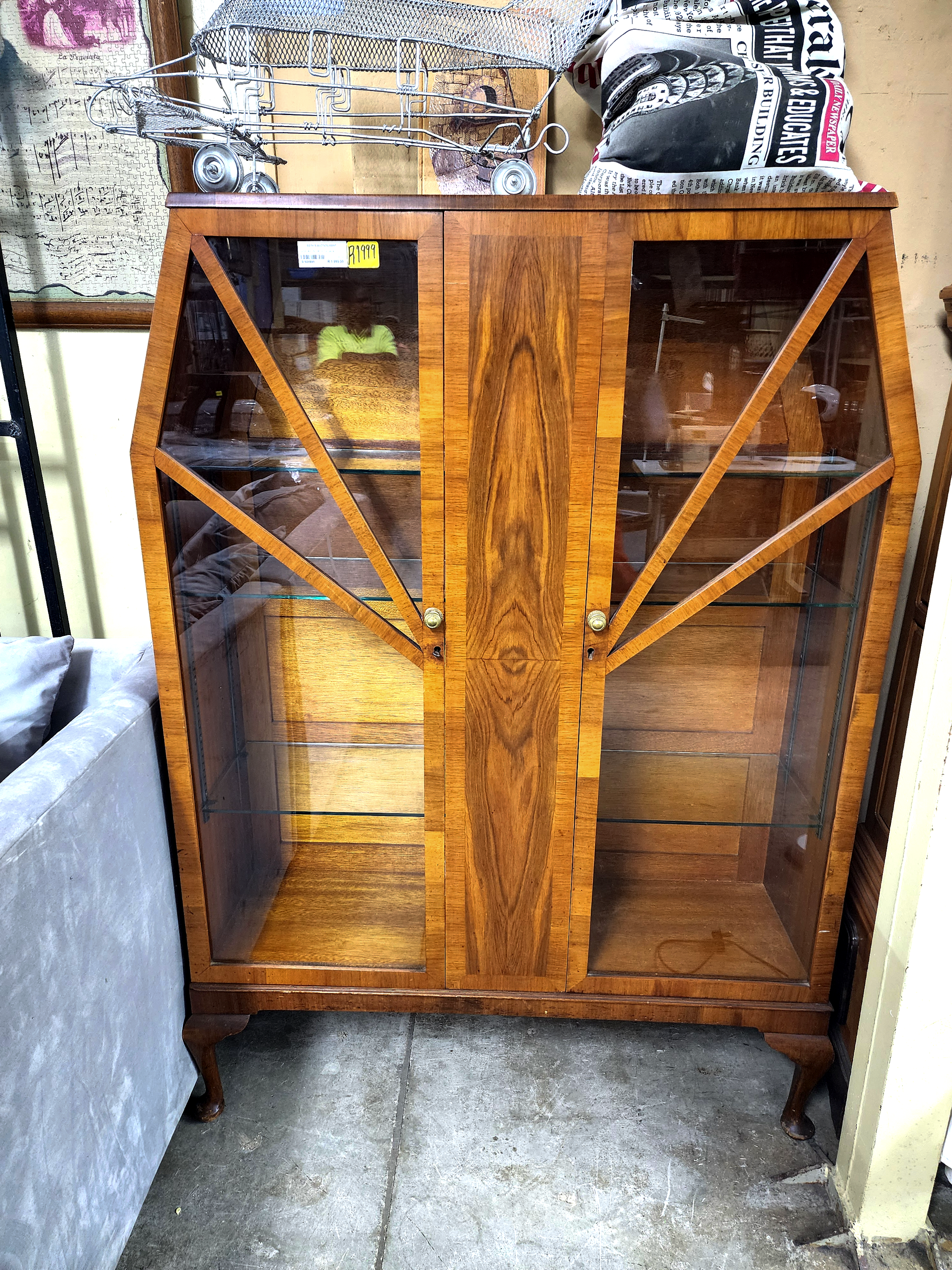 DISPLAY CABINET R/DECO