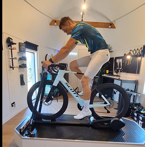 Bikefit bij BikeMetrics op een Scott Foil RC 20 maat L na voorafgaande framemaatbepaling