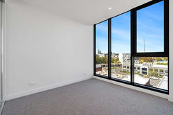 l-AgentBox-8036152-9.jpg