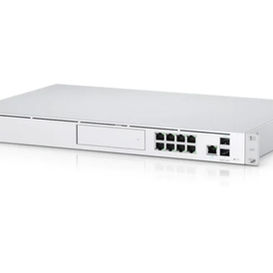 Comparing Ubiquiti Cloud Gateways UDR7 UX7 Cloud Gateway Ultra, Max Dream Machine Pro and SE