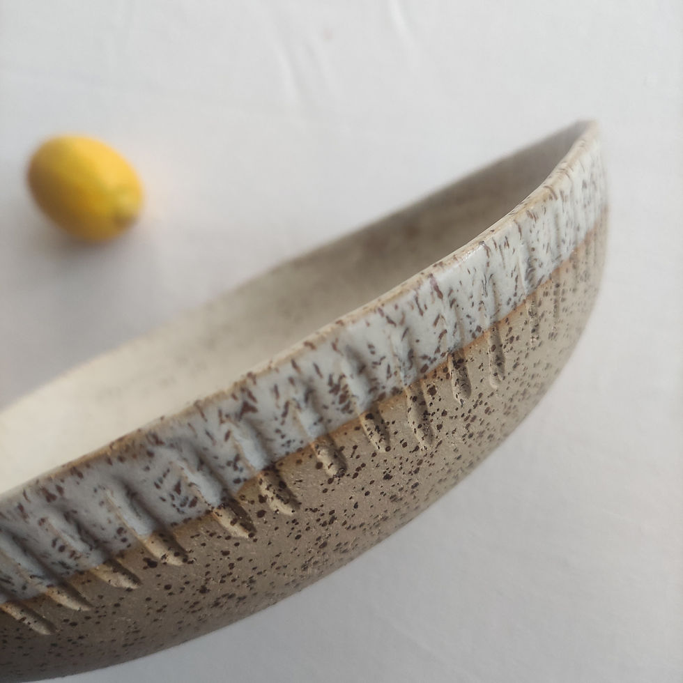 Thumbnail: Speckled buff platter