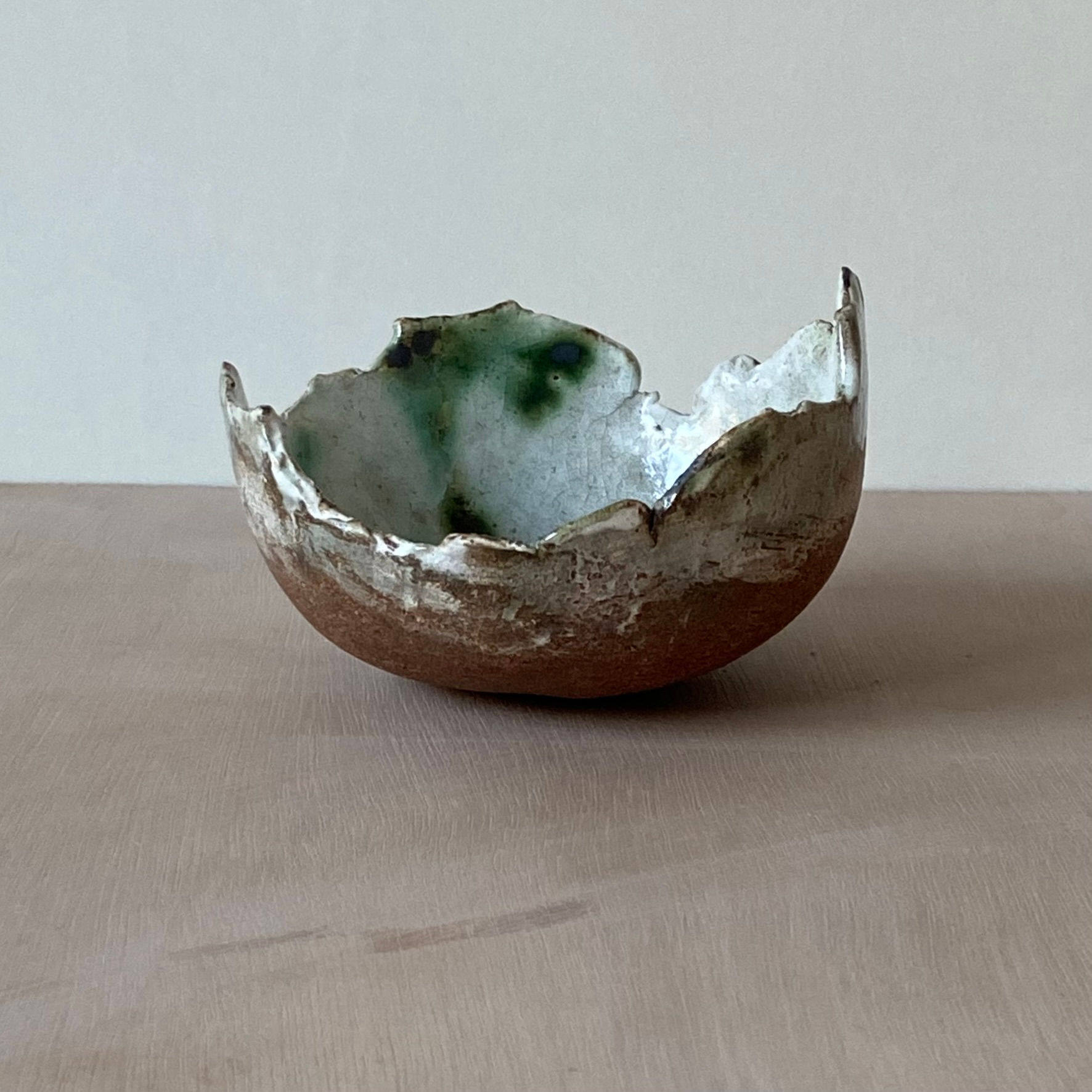 Cracked egg terracotta bowl 2