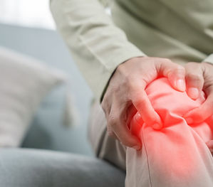 Imagine ilustrativă pentru afecțiunile musculo-scheletale tratate prin kinetoterapie la KinetoVital, centru de recuperare medicală din București, Sector 4 – Berceni. Acoperă afecțiuni posturale, traumatisme, dureri de coloană vertebrală, disfuncții cervicale, dureri de umeri, șolduri, genunchi, glezne, articulații, afecțiuni reumatice, neurologice, musculare și tendinoase