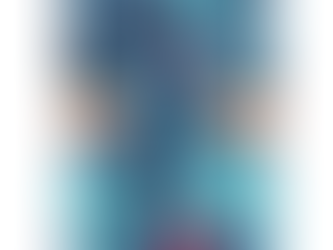 ein kniender Teufel umklammert eine Säule