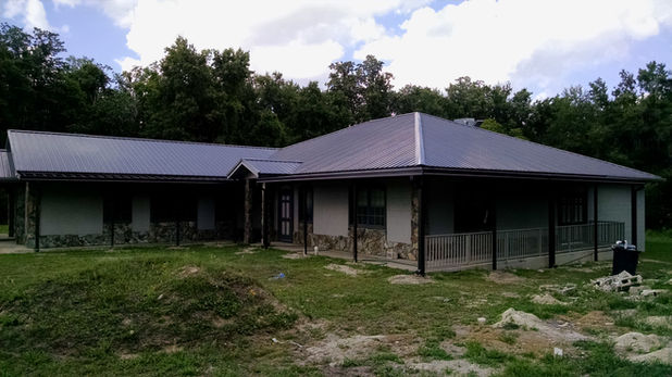 6" Seamless Gutter and Walkway Cover