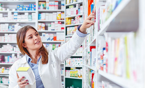 pharmacist_working_at_pharmacy.jpg