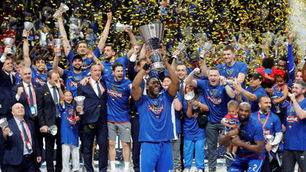 Anadolu Efes Üst Üste 2. Kez Avrupa Şampiyonu Oldu
