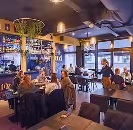 sfeerfoto-van-het-restaurant.avif