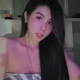 LUCKY 2000 KTV 的陪酒女郎