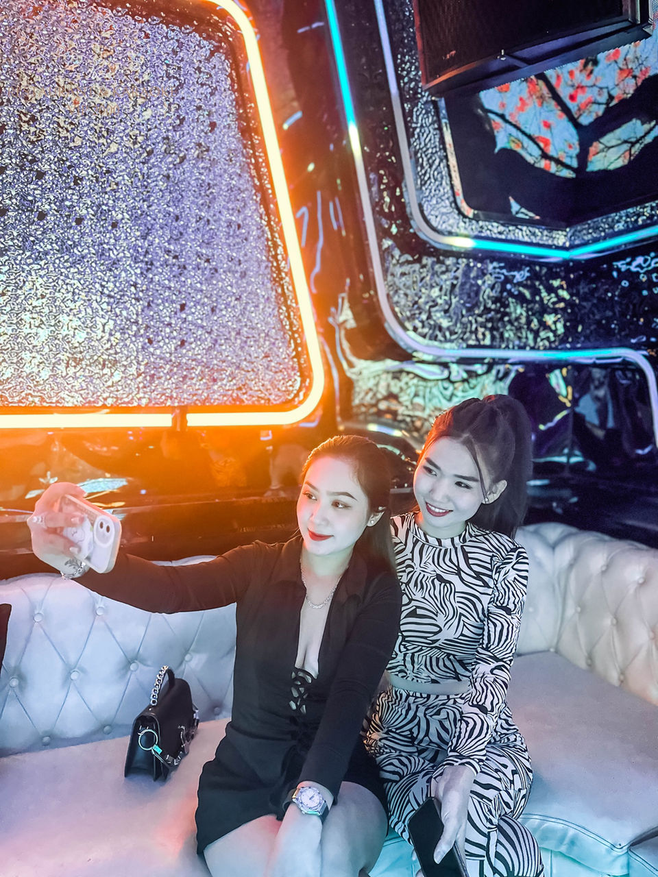 lucky 2000 ktv private room