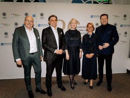 20. Mecklenburger Grünkohlessen bringt über 160 Gäste am Fleesensee zusammen