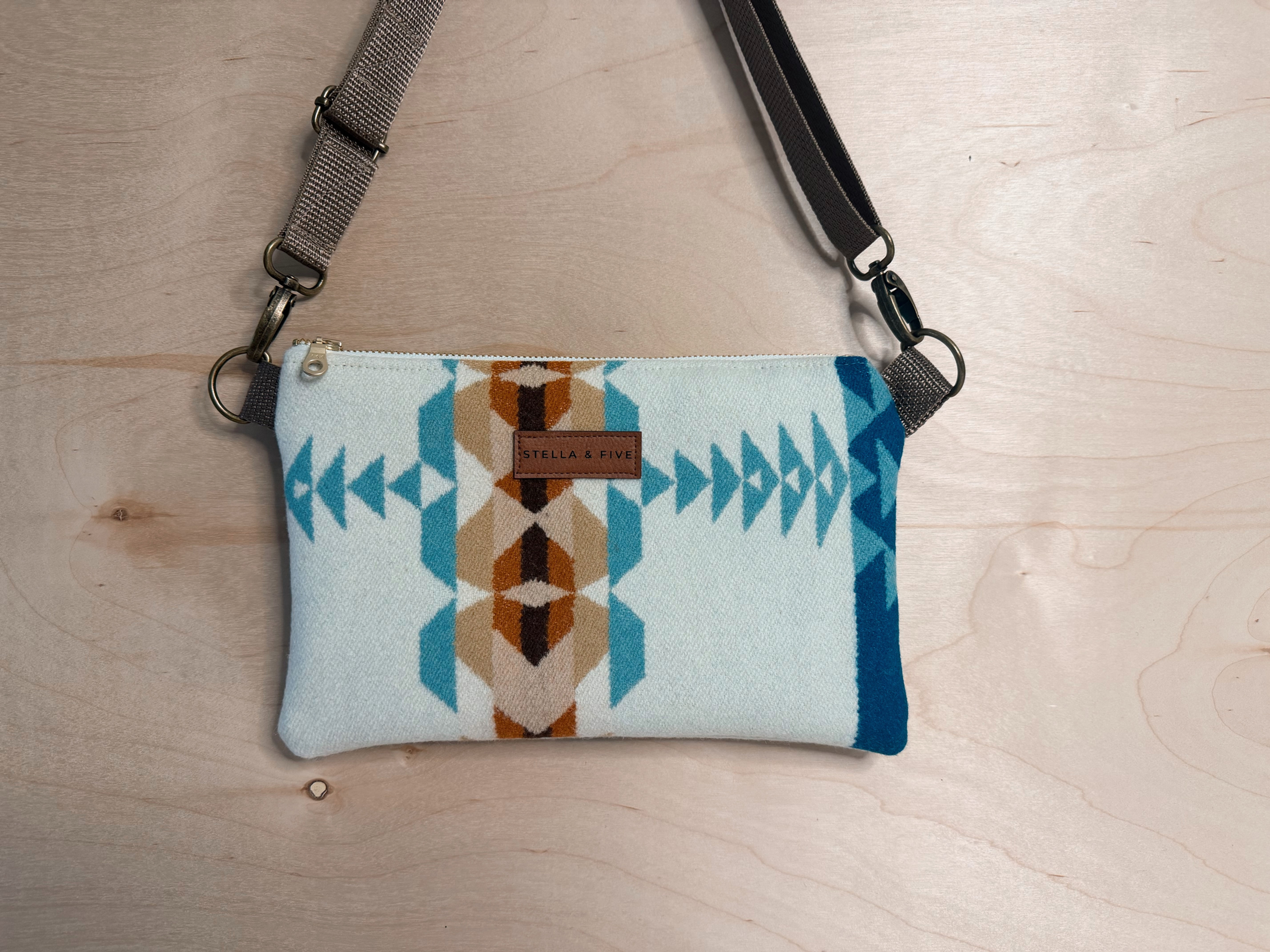 Rancho Arroyo Blue Wool Pocket Bag - Crossbody Bag Fanny Pack