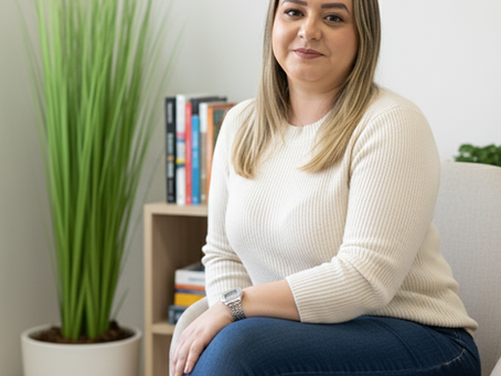 Contratações Formais de Babás Crescem 73% no Brasil: Profissionalização do Setor Ganha Força em 2025