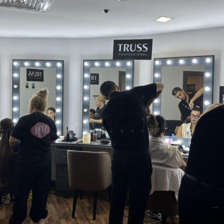 Raemona Reviews // A Hair Affair To Remember At pH7 Salon & Training Institute Dubai