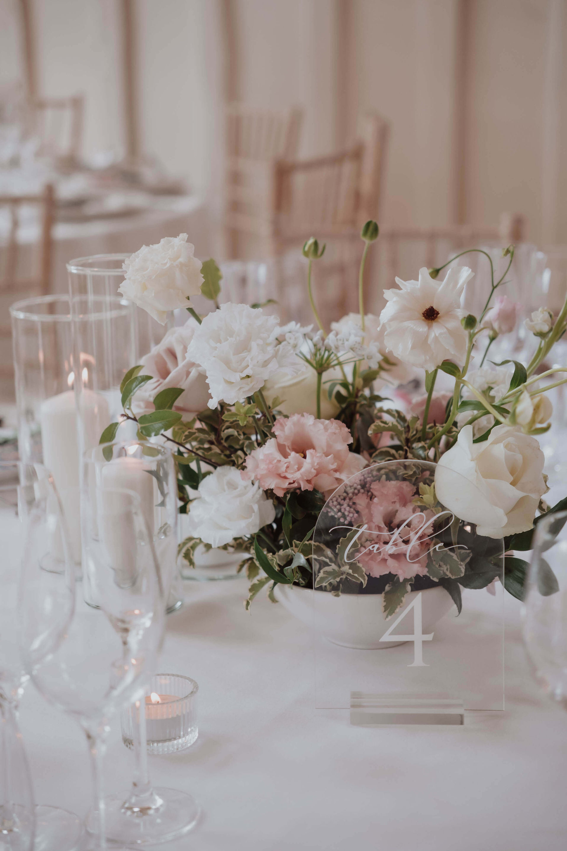 beautiful, textural wedding centrepieces