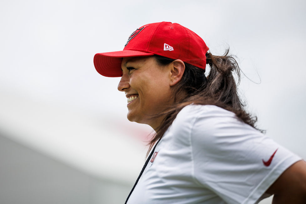Nadine Nurasyid bei den Tampa Bay Buccaneers