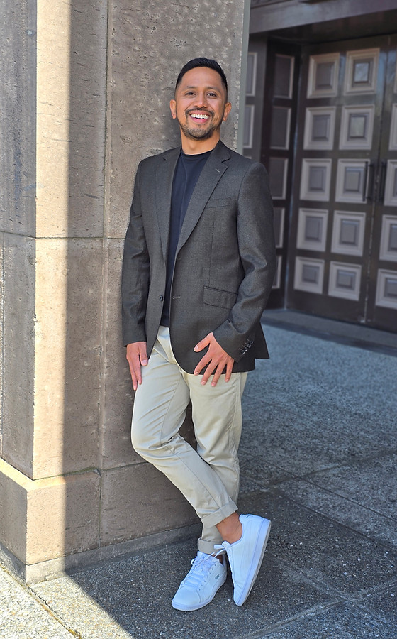 Principal Consultant, representing professionalism, discipline, and a structured, purpose‑driven mindset