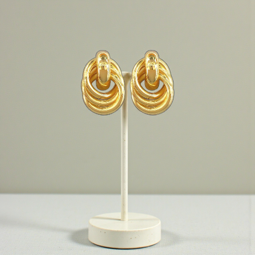Thumbnail: Golden Knot Oro Laminado Triple Link Stud Earrings