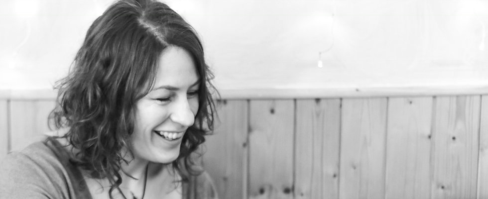 Zoe Thompson, Phoenix life coach