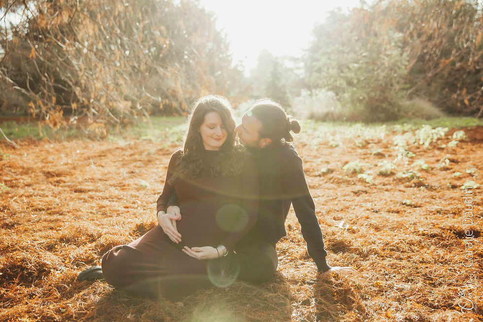 Séance photo grossesse dans la nature 
