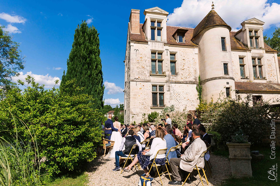 cérémonie laïque mariage au château de Pontarmé