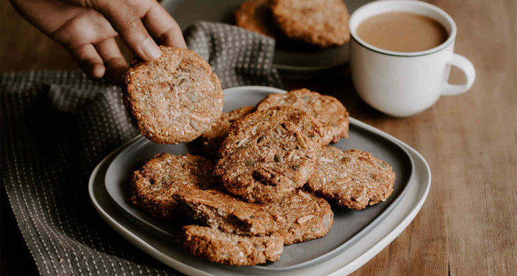 Blog_Breakfast_Cookies_by_Jordan_Pie_Nutritionist_Photographer-5_edit-752x401.jpg