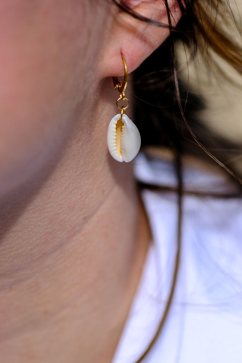 Boucles d'oreilles en acier inoxydable doré dormeuses avec coquillages