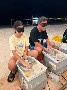 Blindfold pottery experience