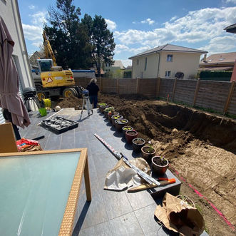 Excavation, préparation du terrain et fourniture d’une piscine en fibre de verre à Payerne - Vaud
