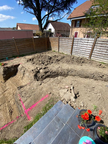 Excavation, préparation du terrain et fourniture d’une piscine en fibre de verre à Payerne - Vaud