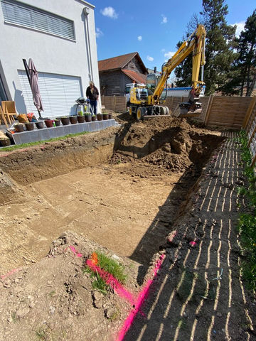 Excavation, préparation du terrain et fourniture d’une piscine en fibre de verre à Payerne - Vaud
