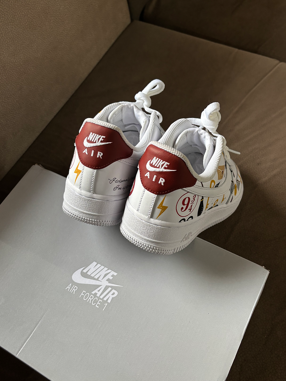 Thumbnail: Custom Harry Potter sneaker : Nike Air Force 1