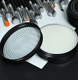 Brush Cleaner open_edited.jpg