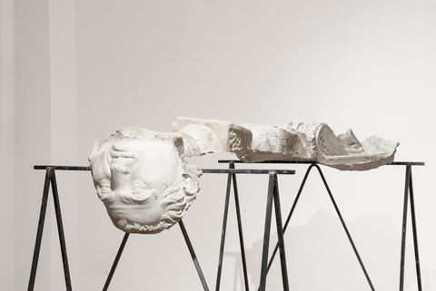 Tutti gli artisti che hanno esposto alla galleria d'arte contemporanea di Bologna Studio la Linea Verticale. In foto l'opera di Monica Mazzone per la mostra Tendente infinito, con Lucio Saffaro e Orlando Strati, Catalogo Ed. Pendragon, testi di Bruno D'Amore, Tatiana Basso, Carlotta Minarelli, Gisella Vismara e il contributo dell'Associazione Lucio Saffaro e dello CSN - Archivio Nazionale Cinema Impresa.