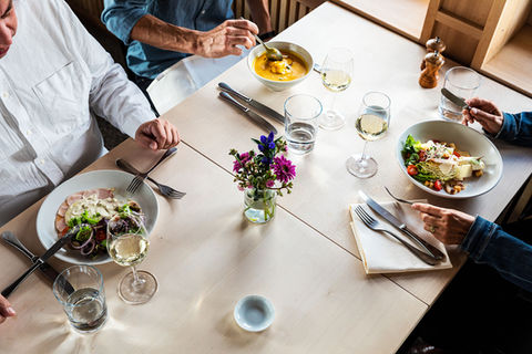 Fischerstube Zürihorn. Fischerstube Zürich. Restaurant Zürichsee. Restaurants Commercio-Piccadilly AG, Commercio Gastronomie