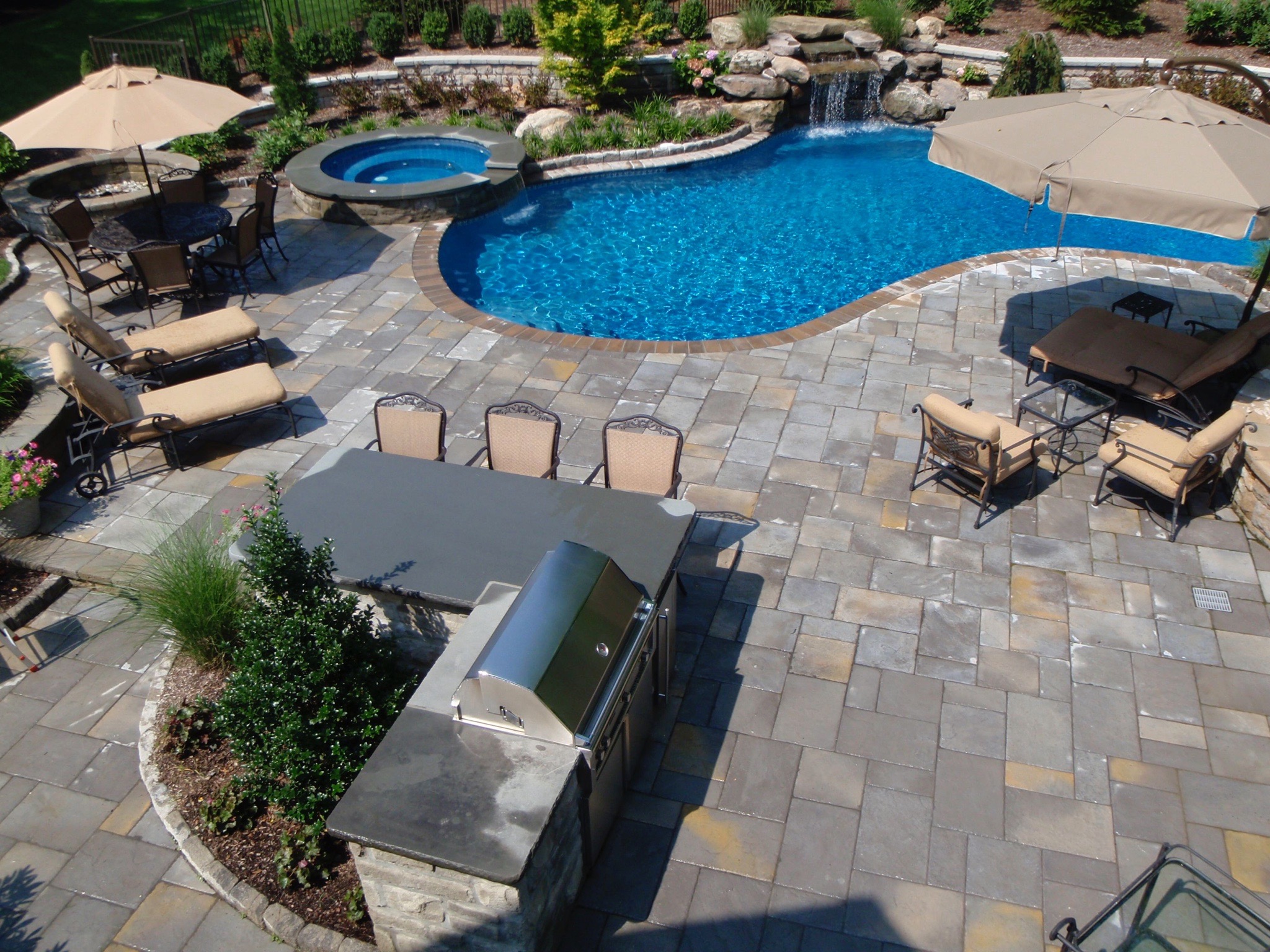 Outdoor Kitchens