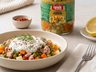 İpek Garnitür ile hazırlanan ton balıklı yoğurt soslu bowl