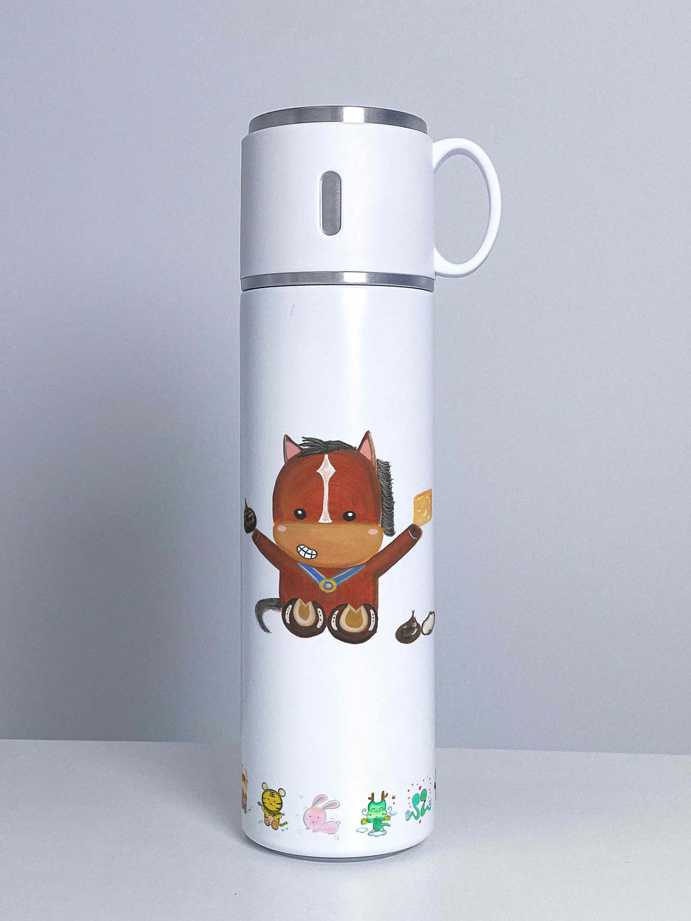 Thumbnail: 500ml 塑膠彩動物手提蓋不銹鋼保溫杯 Acrylic Animal Stainless Steel insulated Bottle with Handle